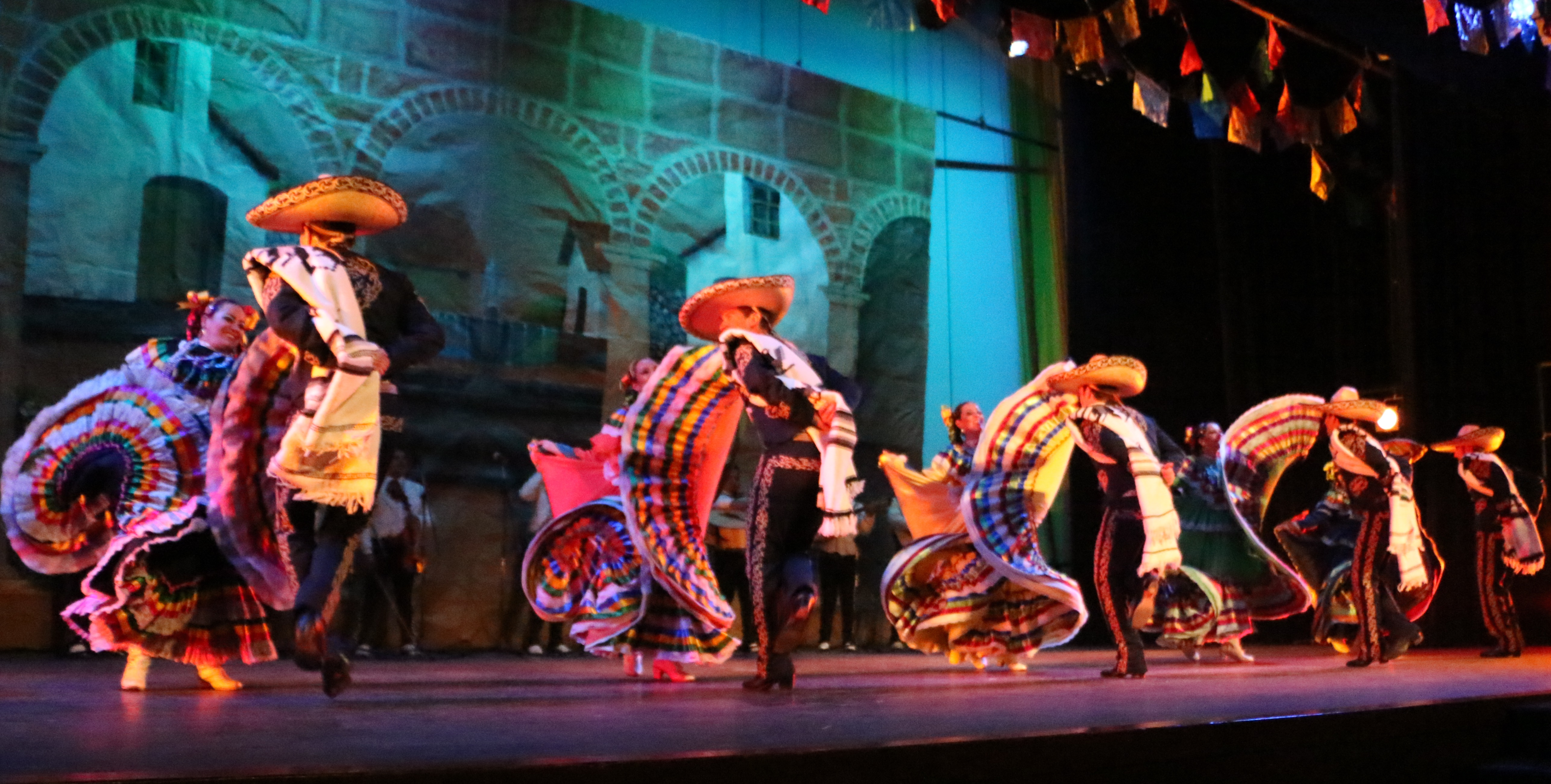 Jueves de Danza, Grupo Folclórico Quaquibini Secretaría