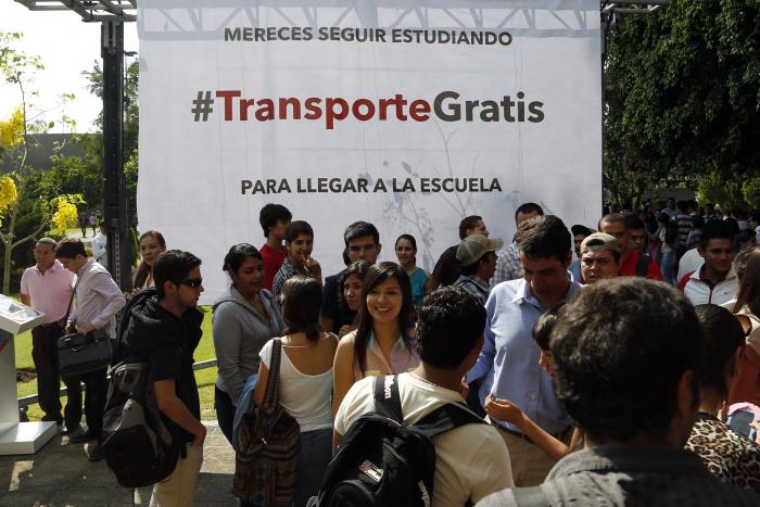 Transporte gratuito a estudiantes una realidad en Jalisco: Aristóteles Sandoval