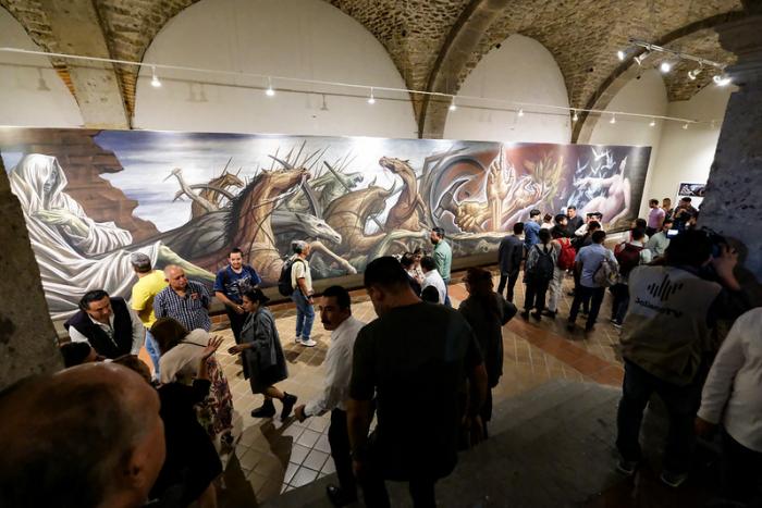 Exponen mural restaurado de Gabriel Flores en el Ex Convento del Carmen