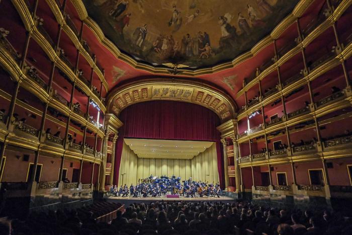 La OFJ presenta primeras sinfonías de Beethoven y Sibelius en el Teatro Degollado